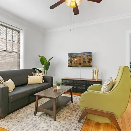 Well-Furnished 1Br Apt In Popular Spot - Belmont J3